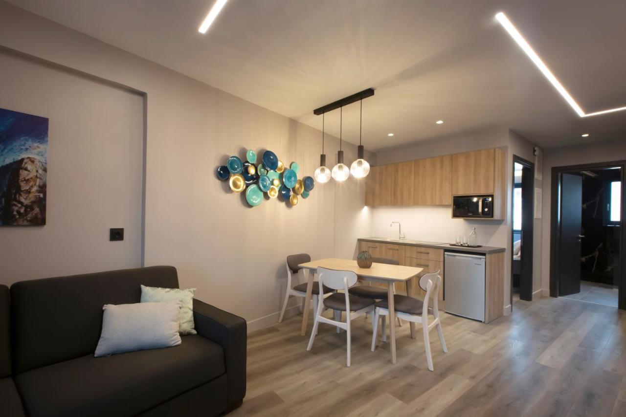 City Lights Athens By Yha Atenas Exterior foto